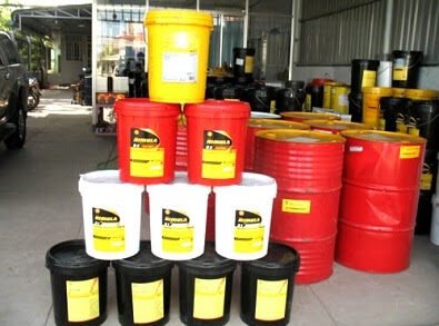 Dầu động cơ Shell Rimula R1 Multi - góc nhìn 3