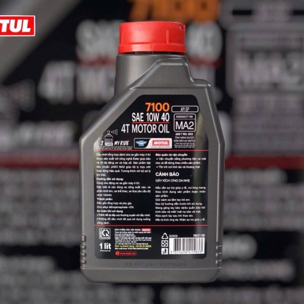 Nhớt Motul 7100 10W40 1L - góc nhìn 3